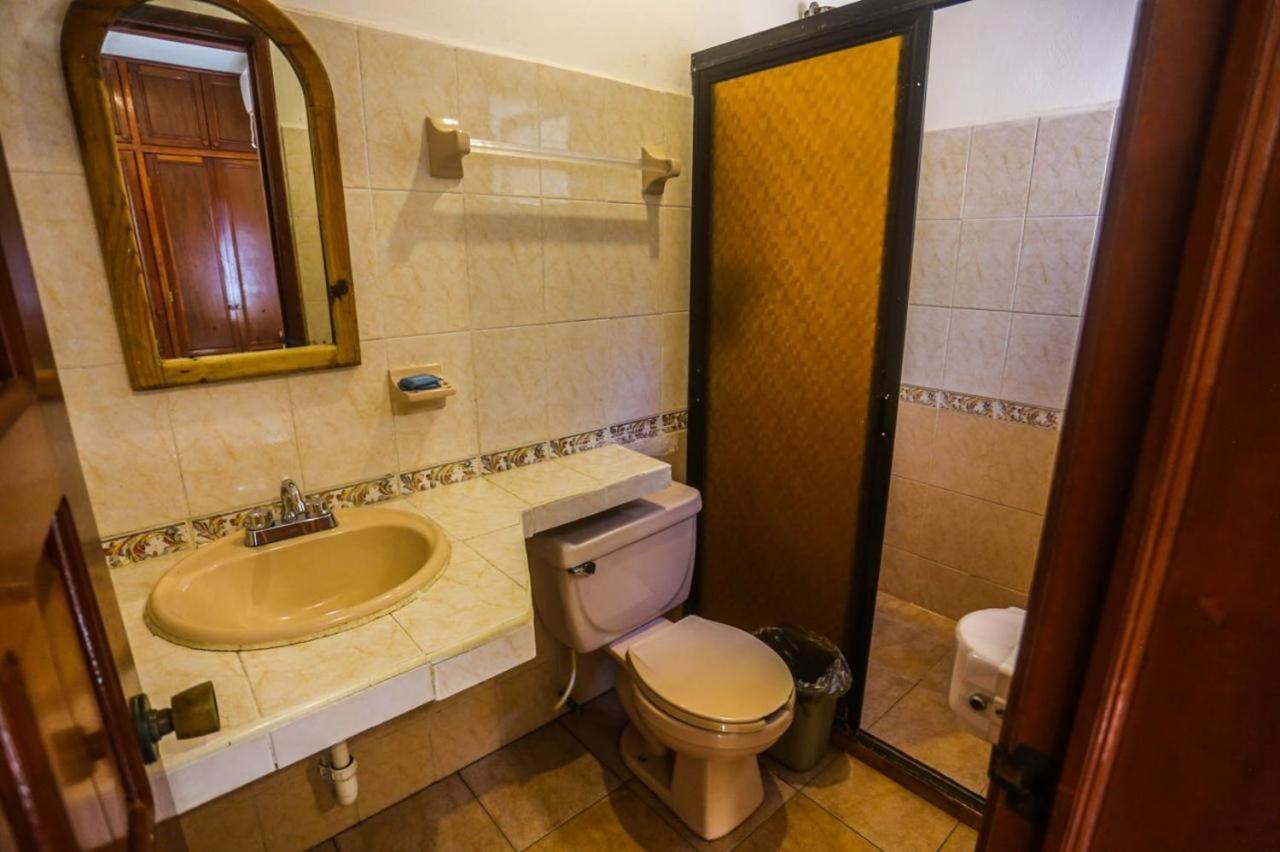 Hotel Vista Caribe 5Ta Av A 5 Pasos De La Playa Плайя-дель-Кармен Екстер'єр фото