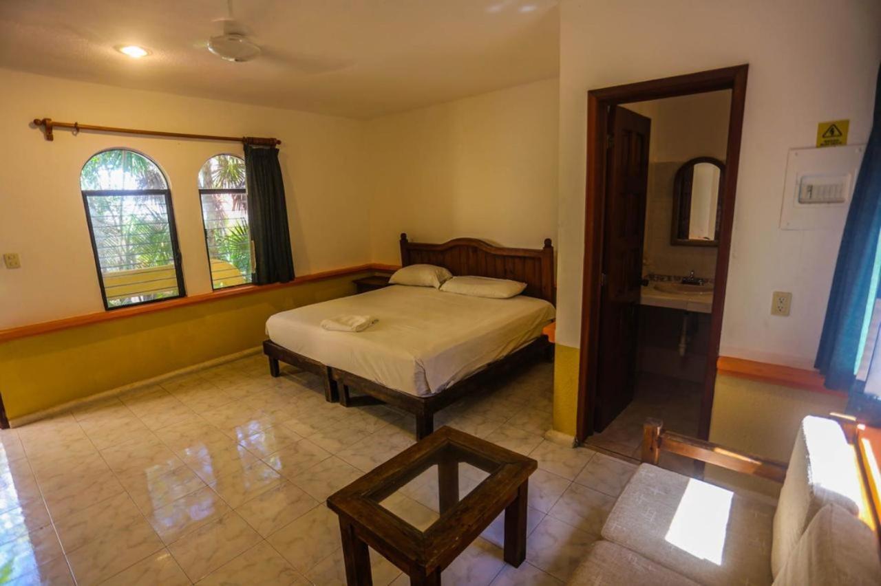 Hotel Vista Caribe 5Ta Av A 5 Pasos De La Playa Плайя-дель-Кармен Екстер'єр фото