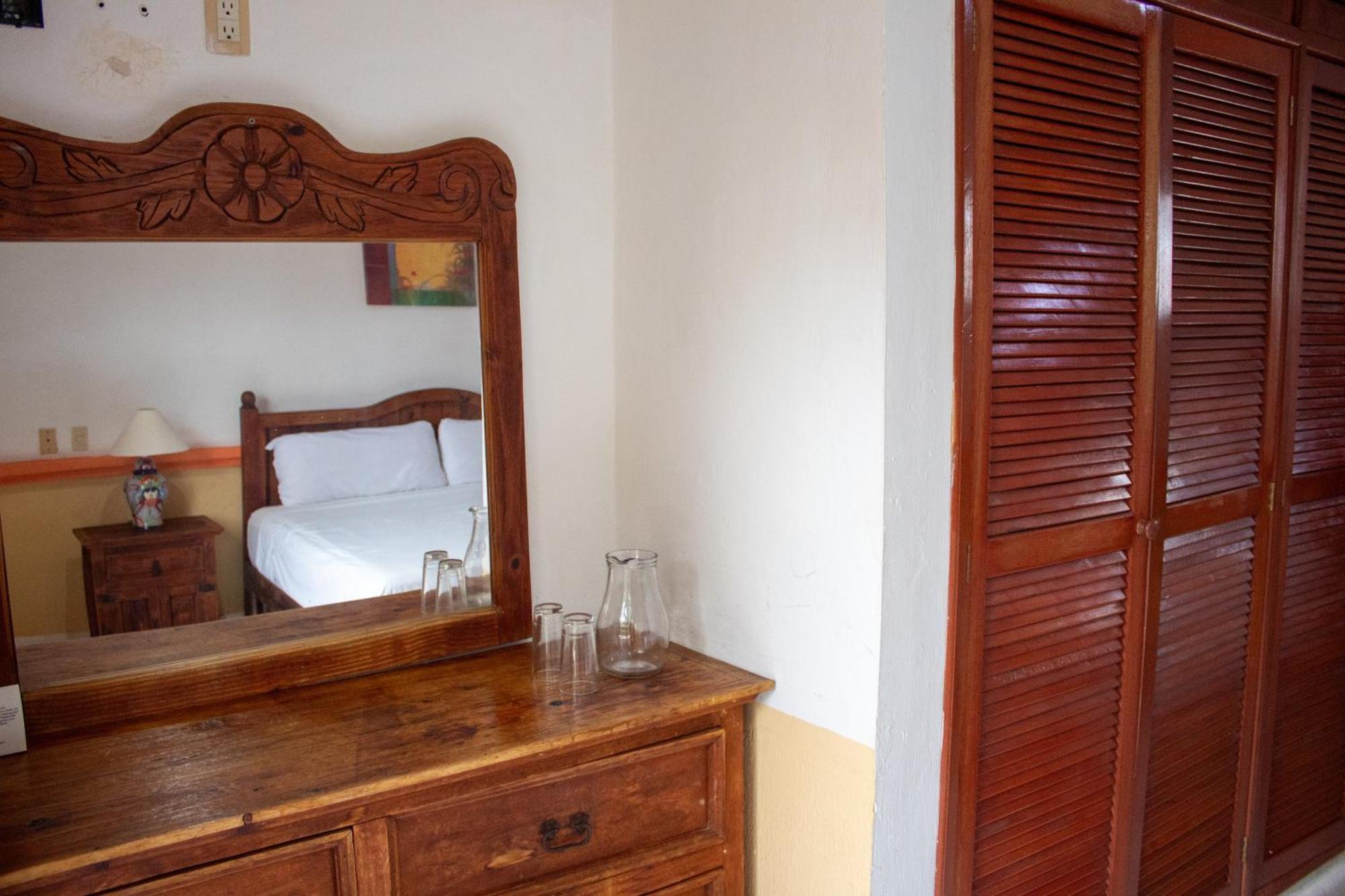 Hotel Vista Caribe 5Ta Av A 5 Pasos De La Playa Плайя-дель-Кармен Екстер'єр фото