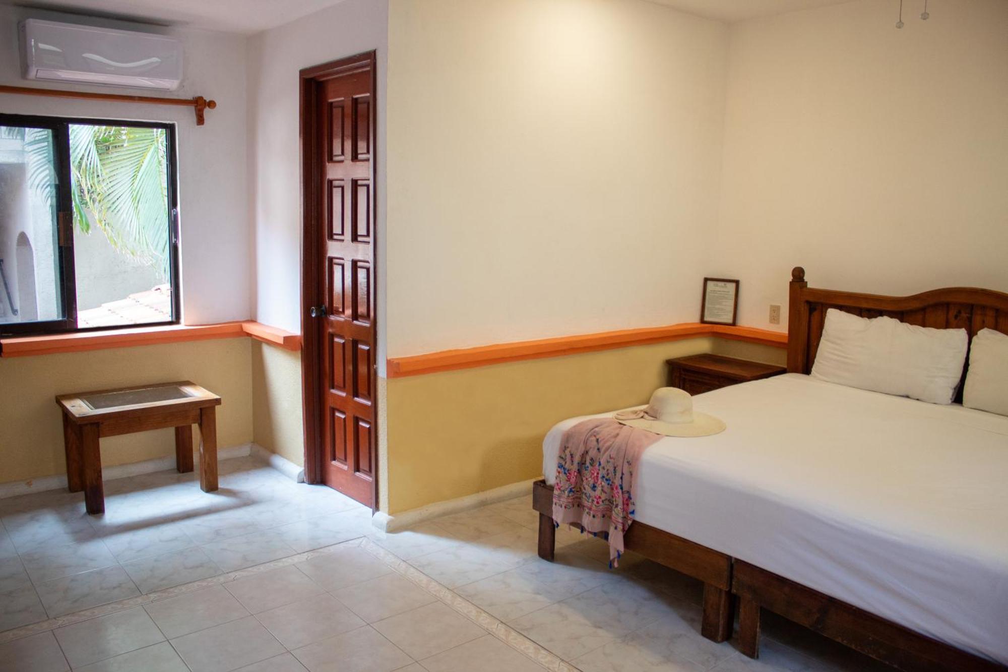 Hotel Vista Caribe 5Ta Av A 5 Pasos De La Playa Плайя-дель-Кармен Екстер'єр фото