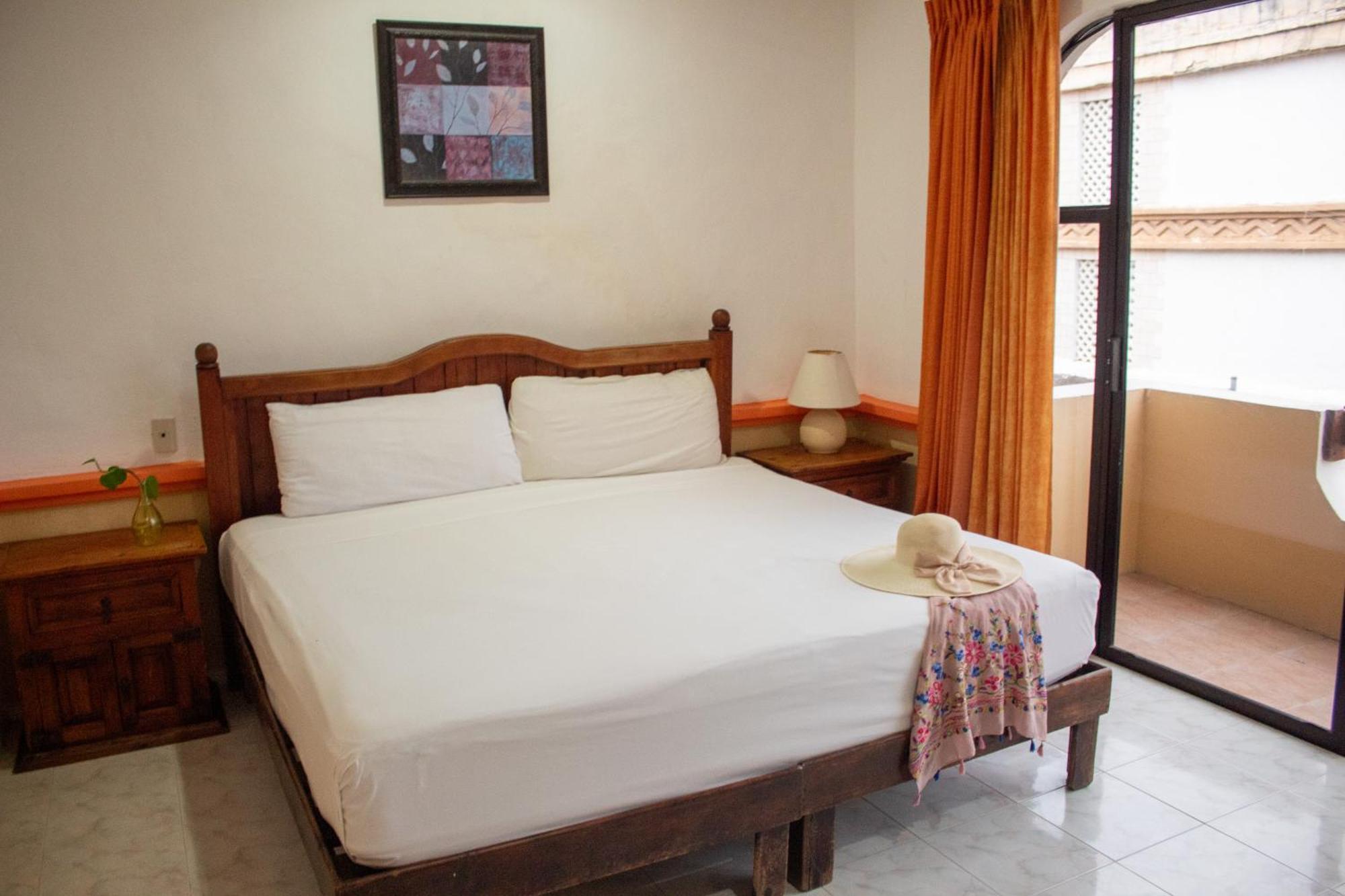 Hotel Vista Caribe 5Ta Av A 5 Pasos De La Playa Плайя-дель-Кармен Екстер'єр фото