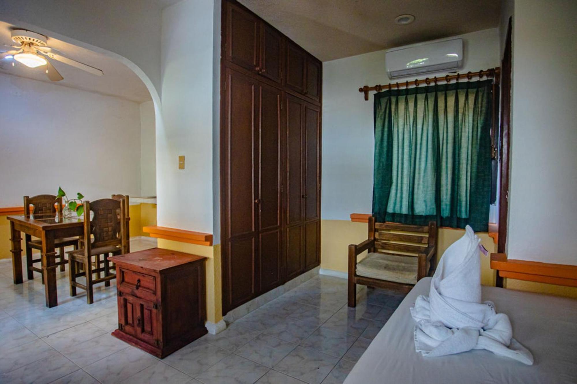 Hotel Vista Caribe 5Ta Av A 5 Pasos De La Playa Плайя-дель-Кармен Екстер'єр фото