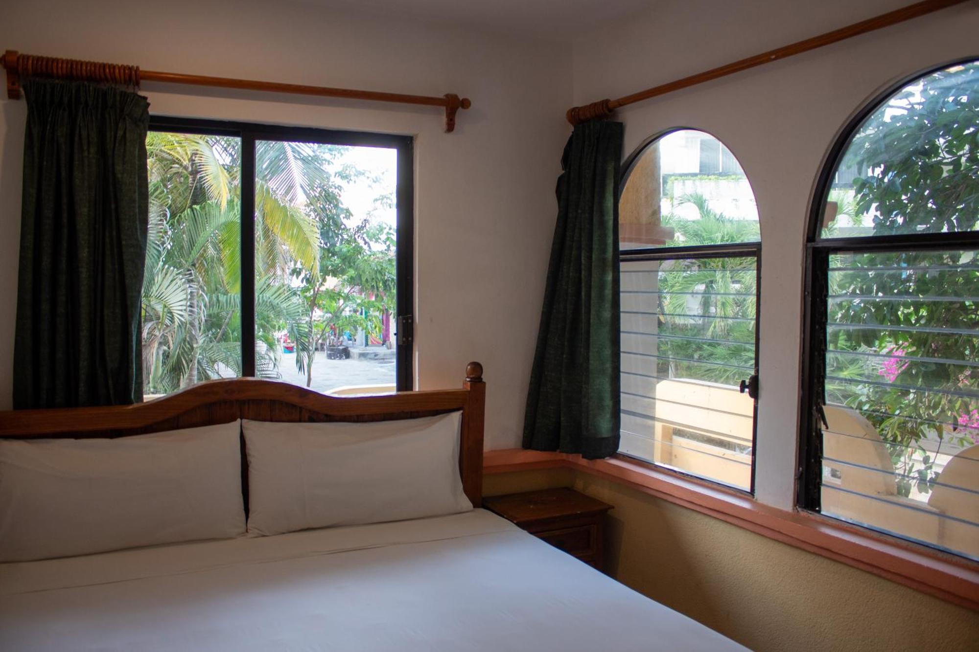 Hotel Vista Caribe 5Ta Av A 5 Pasos De La Playa Плайя-дель-Кармен Екстер'єр фото