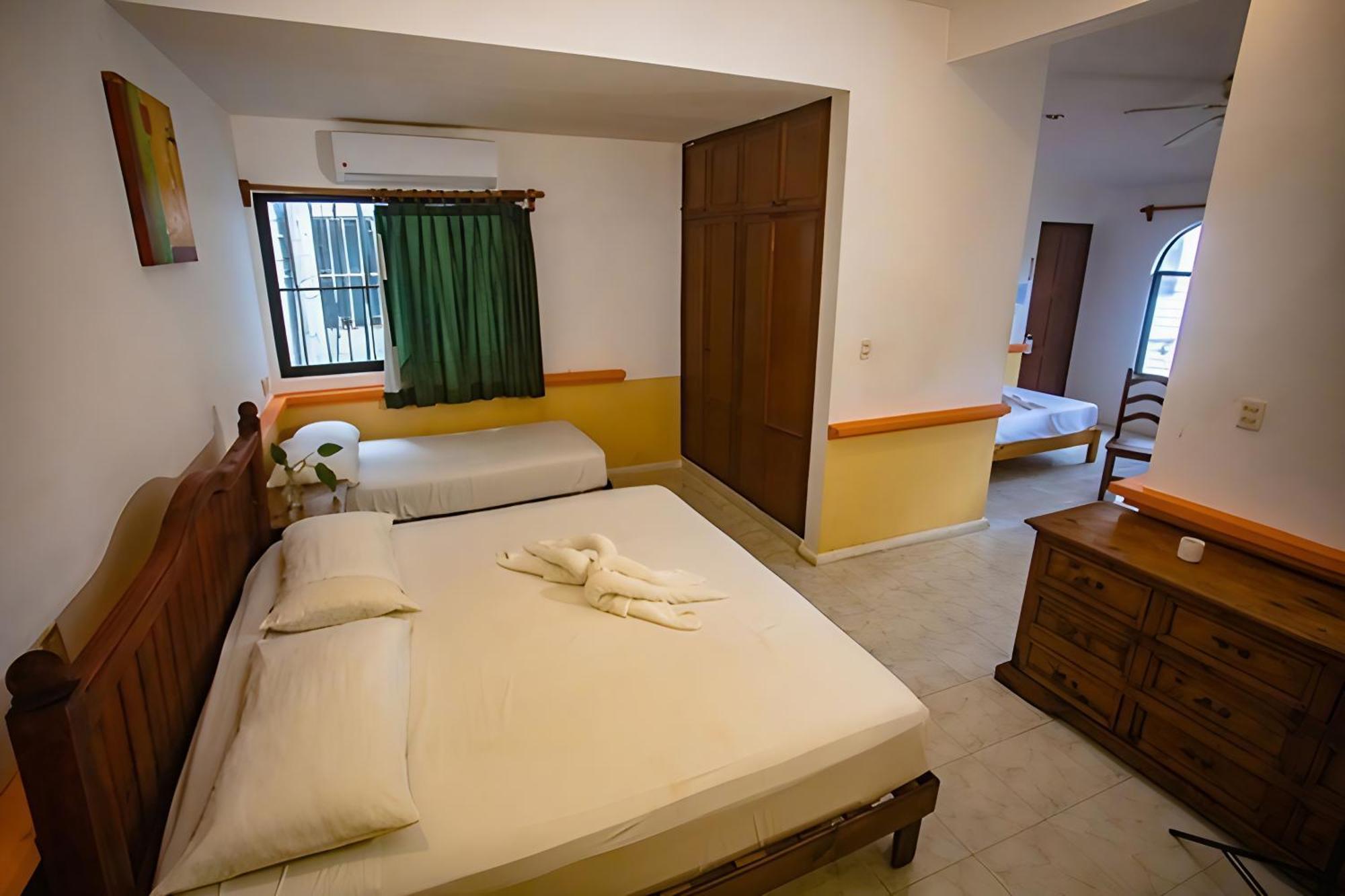 Hotel Vista Caribe 5Ta Av A 5 Pasos De La Playa Плайя-дель-Кармен Екстер'єр фото